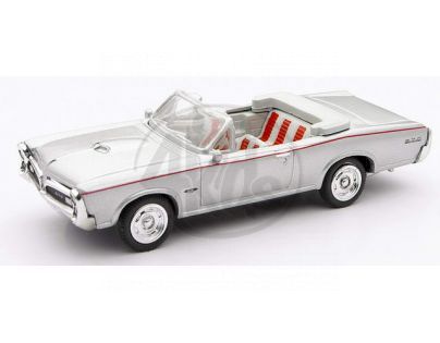 1:43 Pontiac GTO 1966 New Ray