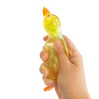 Alltoys Natahovací a mačkací třpytivá kachna 2