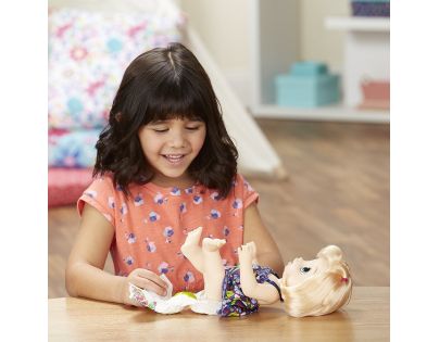 Baby Alive Blonďatá panenka s mixérem