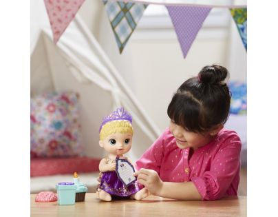 Baby Alive Narozeninová blonďatá panenka