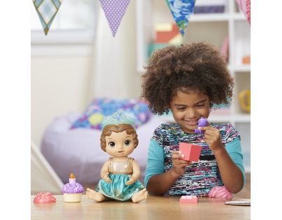 Baby Alive Narozeninová tmavovlasá panenka