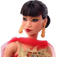 Barbie inspirující ženy Anna May Wong 3