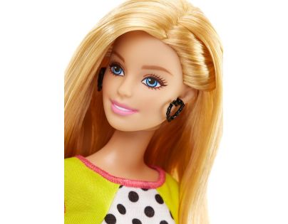 Barbie Modelka - DGY62