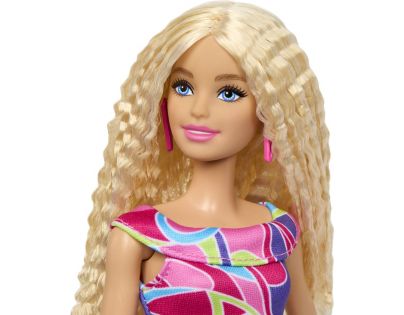 Barbie Modelka Pestrobarevné šaty