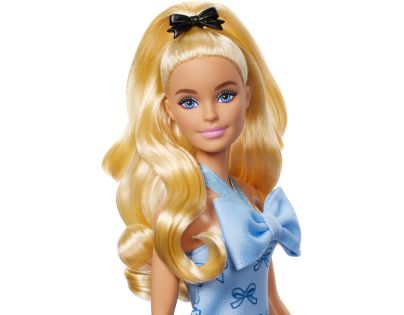 Barbie Modelka - šaty s modrými mašlemi