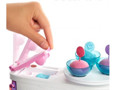 Barbie salón krásy herní set s běloškou