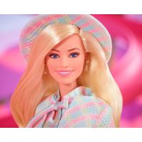 Barbie Ikonický filmový outfit Šaty se sakem a kloboukem 4