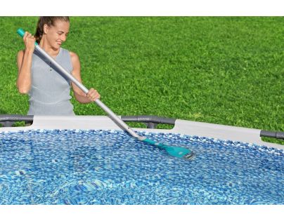 Bestway Bazénový bateriový tyčový vysavač AquaTech™ 150 cm do Ø 305 cm