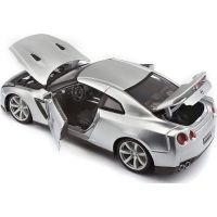 Bburago 1:18 2009 Nissan GT-R Metallic stříbrná 3