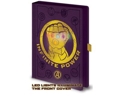 Epee Merch Zápisník A5 premium svítící Avengers