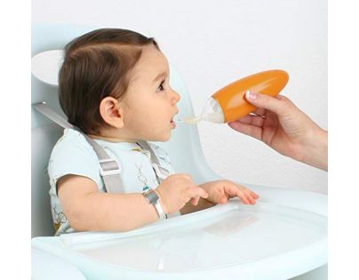 Boon Squirt Krmící lžička s dávkovačem oranžová