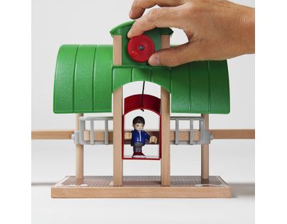 Brio Vláčkodráha velká s výhybkami, mostem a nástupištěm 42 dílů - Poškozený obal