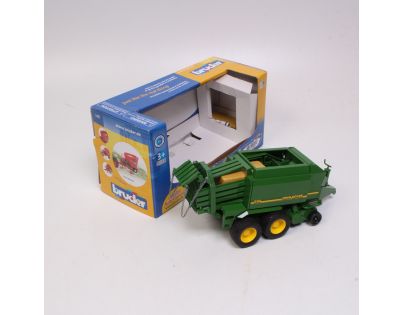 Bruder 02017 Přívěs balíkovač John Deere - Poškozený obal