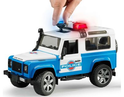 Bruder 02595 Policejní Land Rover s figurkou