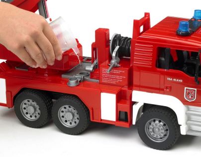 Bruder 02771 Hasiči MAN požární žebřík+maják+zvuk - Poškozený obal