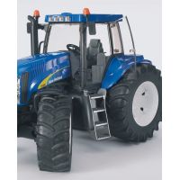 BRUDER 03020 - Traktor New Holland TG285 3