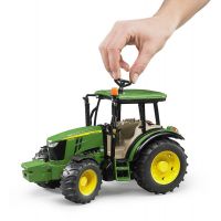 Bruder 2106 Traktor John Deere 5115M zelený 1:16 3