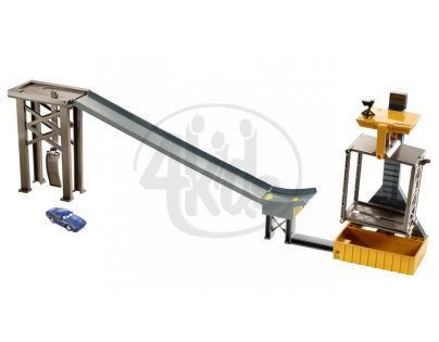CARS2 Track set základní Mattel V2863 - Stunt Ramp Getaway
