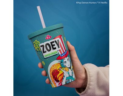 Cinereplicas K-pop Demon Hunters hrnek s brčkem Zoey Hamburger