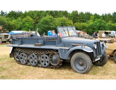 Cobi 2272 Německé polopásové vozidlo Sd.Kfz10 s polní kuchyní