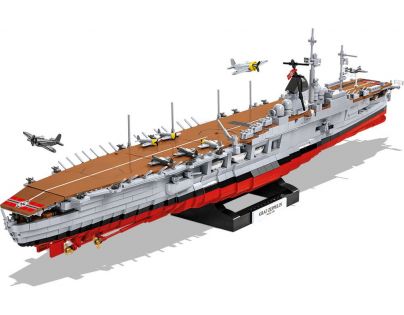 Cobi 4826 II. světová válka Letadlová loď Graf Zeppelin 1 : 300