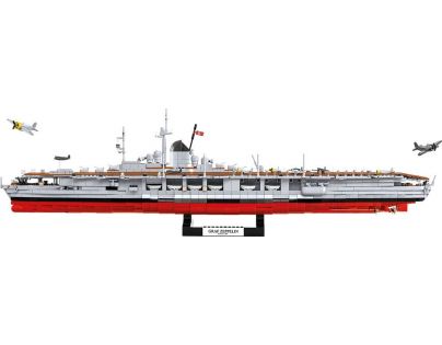 Cobi 4826 II. světová válka Letadlová loď Graf Zeppelin 1 : 300