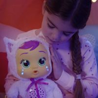 CRY BABIES interaktivní panenka Dobrou noc Daisy Hvězdná obloha 5
