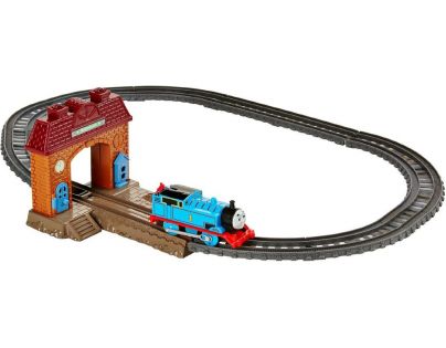 Fisher Price Mašinka Tomáš TrackMaster Set s nádražím