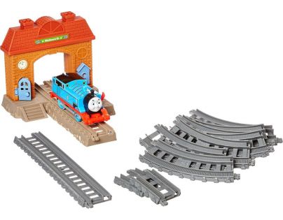 Fisher Price Mašinka Tomáš TrackMaster Set s nádražím