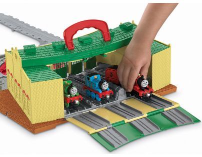 Fisher Price Take-n-Play R9113 - Tidmouthské depo s točnou