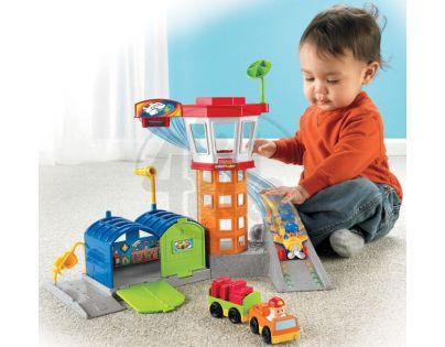 Fisher Price X7826 - Little People Wheelies letiště - hrací sada