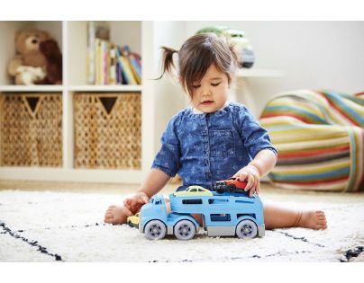Green Toys Tahač s auty