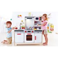 Hape Kuchyňka 4 v 1 2