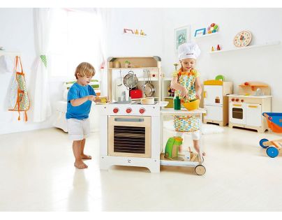 Hape Kuchyňka dřevěná s výsuvným stolkem