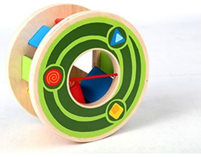 Hape Tahačka šnek s vkládacími geometrickými tvary