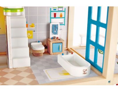 Hape Velký rodinný dům s garáží