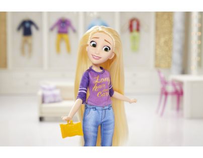 Hasbro Disney Princess Moderní panenky Locika
