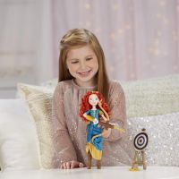 Hasbro Disney Princess Princezna s módními doplňky Merida 3