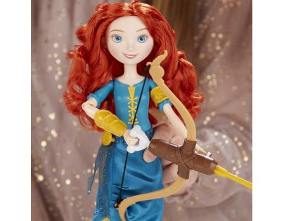 Hasbro Disney Princess Princezna s módními doplňky Merida