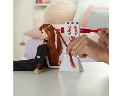 Hasbro Frozen 2 Anna a česací set