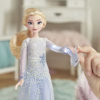 Hasbro Frozen 2 Kouzelné dobrodružství Elsa 2