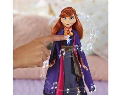Hasbro Frozen 2 Zpívající Anna - Poškozený obal