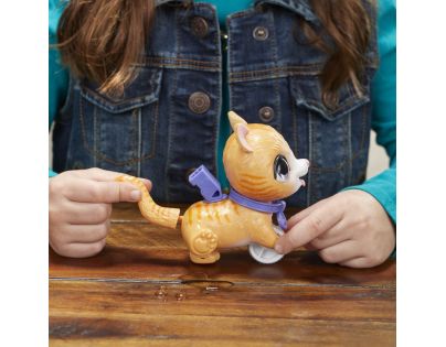 Hasbro FurReal Friends Peealots malá kočka