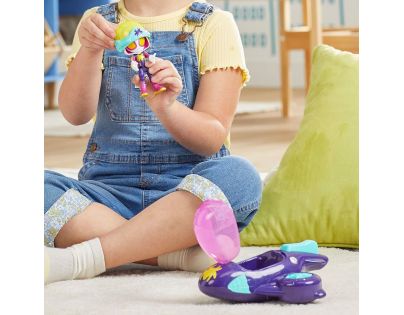 Hasbro Spider-Man Spidey and his amazing friends Tématické vozidlo Ghost-Spider with Glide Spinner