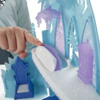 Hasbro Ledové království Elzin ledový palác 5