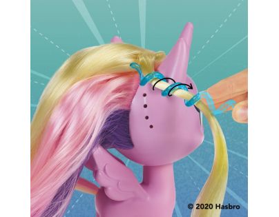 Hasbro My Little Pony Barevná hříva Princess Cadance