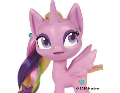 Hasbro My Little Pony Barevná hříva Princess Cadance