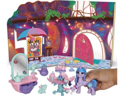 Hasbro My Little Pony Izzy Moonbow Čajová párty hrací set