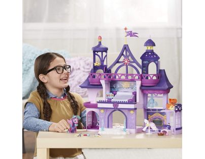 Hasbro My Little Pony Kouzelnická škola Twilight Sparkle