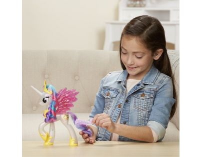 Hasbro My Little Pony MLP Zářící princezna Celestia